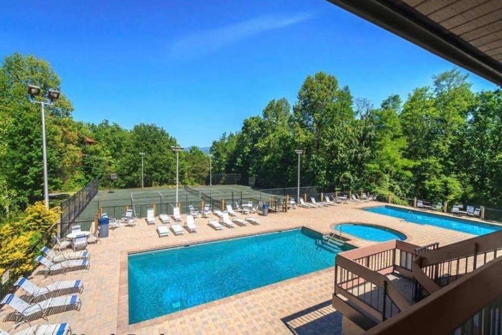 Million Dollar Views! 4 Bedroom, Sleeps 9, Close To National Park And 5 Mi To Gatlinburg! Exterior foto