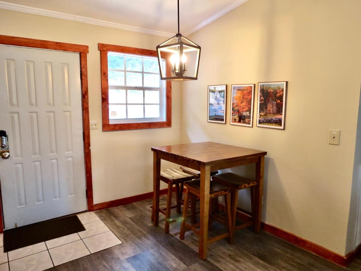 Million Dollar Views! 4 Bedroom, Sleeps 9, Close To National Park And 5 Mi To Gatlinburg! Exterior foto